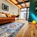 Sumsi28 Boutique Apartahotel